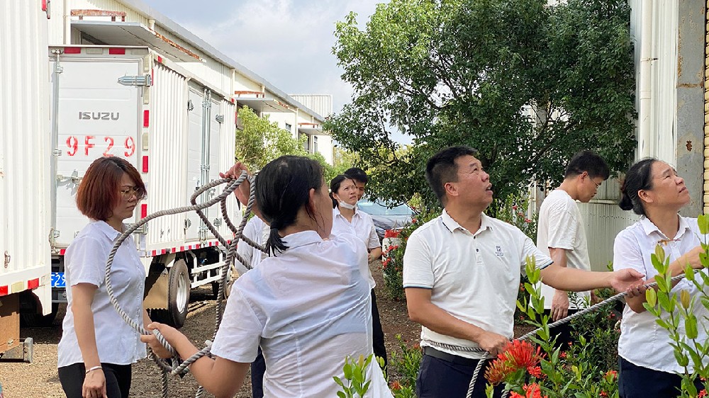 同心·同向·同發(fā)力！潤德利人共擔(dān)風(fēng)雨！